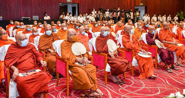 Two opinion on cremation from Sangha Sabha…
