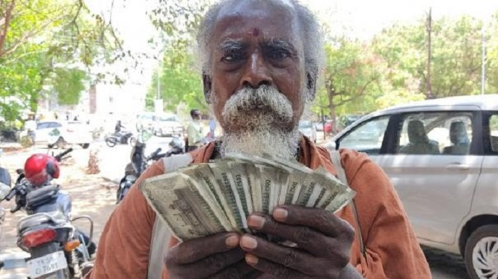 Indian poor man’s donation to crisis-hit Sri Lanka people