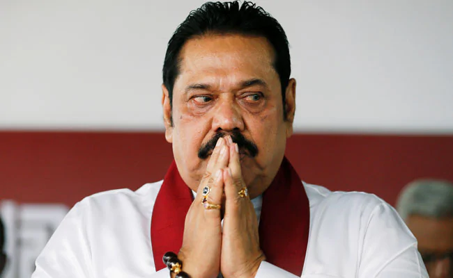 Mahinda denies planning to hand over premiership to Ranil