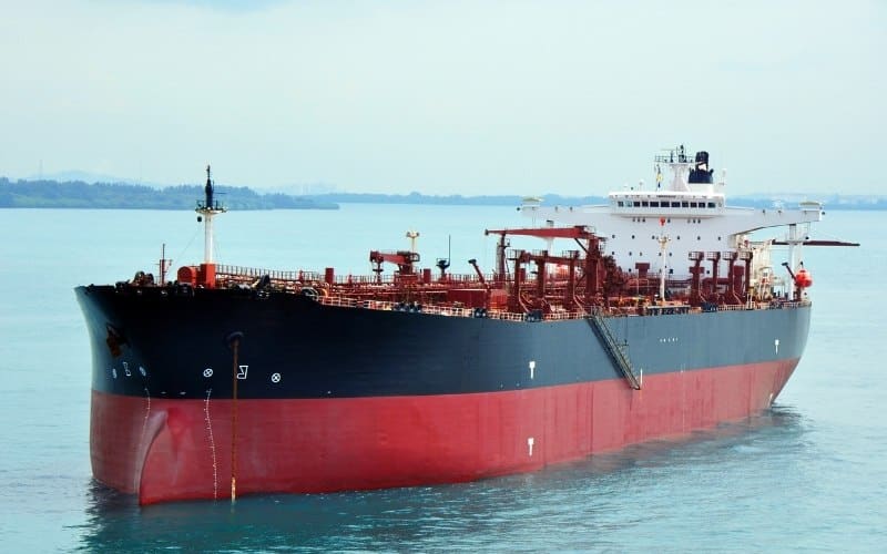 100,000 MT of crude oil from a vessel arrives to SL