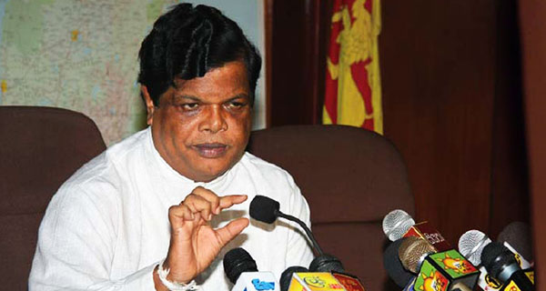 “අපි මර්ධනකාරී ආණ්ඩුවක් නොවේ!” – බන්දුල ගුණවර්ධන