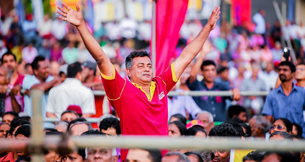 සෞඛ්‍ය මාර්ගෝපදේශයන් කඩා දමමින් මැතිවරණ ප්‍රචාරක කටයුතු දිගටම