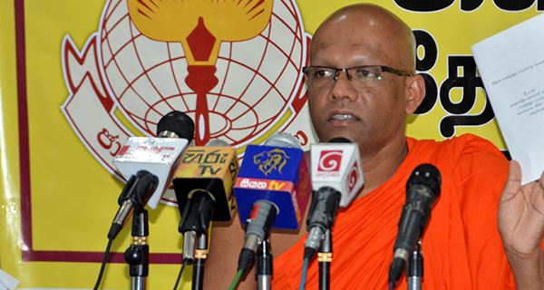 අගමැති ගෝලයන් රටේ සංස්කෘතිය විනාශ කරද්දී, එල්ලාවල හිමියන් අද බවුන් වඩනවා! – ජාතික භික්ෂු පෙරමුණ