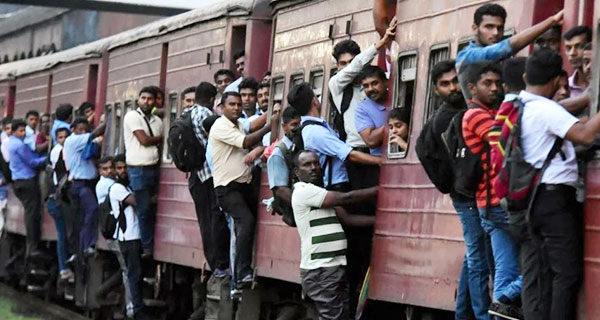 පෞද්ගලික අංශයේ වේලාවන් වෙනස් කිරීම ආණ්ඩුව ඉල්ලන් කෑමක්ද?