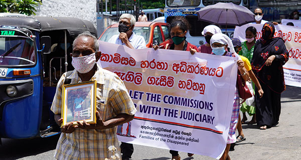 “අධිකරණ ඇමති තුමනි කෙලින් හිටගන්න”යි ඉල්ලා වින්දිතයින්ගෙන් පෙත්සමක්!