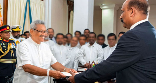 ස්වදේශ කටයුතු අමාත්‍යංශය, ආරක්ෂක අමාත්‍යංශය විසින් ගිල ගැනීමේ සංඥාව කුමක්ද?