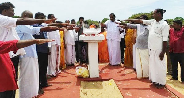 දෙමළ ජාතික ජනතා පෙරමුණ උතුරේ දිවුරුම් දෙයි.