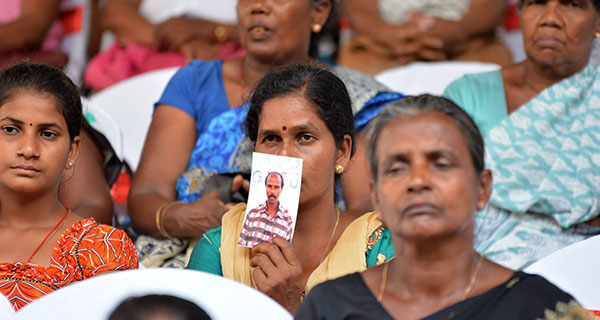 අතුරුදහන් වූවන්ගේ දිනයට සාම පෙරහැරක්!