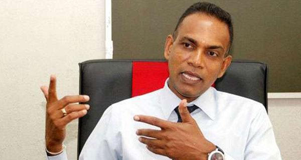 තමන්ව නිහඬ කිරීමෙන් කොවිඩ් පාලනය කළ නොහැකියි – වෛද්‍ය ජයරුවන් බණ්ඩාර