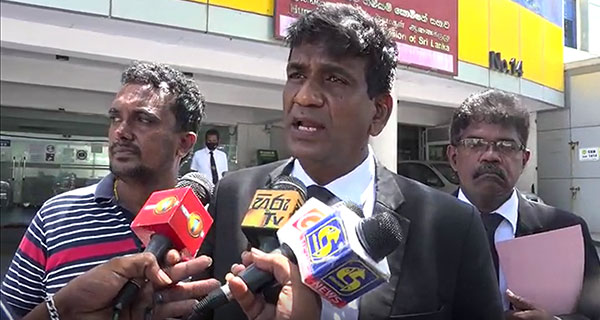 පොලිස්පති වීමේ ඉලක්කය වෙනුවෙන් දේශබන්දු කරන්නේ රඟපෑමක්!
