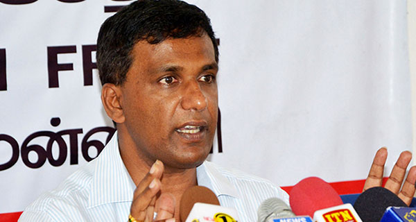 ශ්රී ලංකාවේ ණය අවදානම වැඩි වීමෙන් භාණ්ඩාගාරය අමාරුවේ!