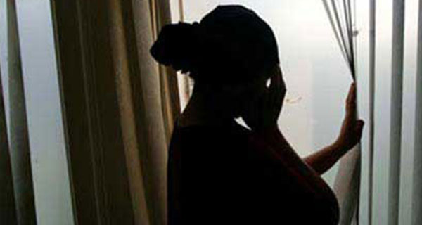 කටාර් හාම්පුතුන්ගෙන් ගෘහ සේවිකාවන්ට අතවර…