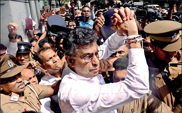 “චම්පකය” – අජිත් පැරකුම් ජයසිංහ