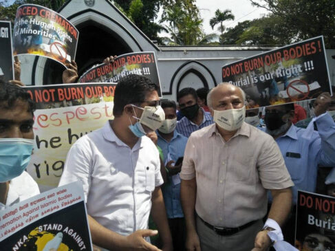 Protest against burning of Muslim bodies