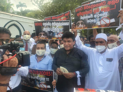 Protest against burning of Muslim bodies