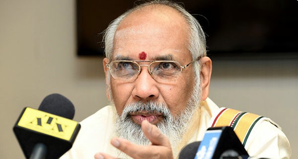 TNA ගෙන ඒමට සැරසෙන මානව හිමිකම් යෝජනාවට විග්නේෂ්වරන්ගෙන් සැර ලිපියක්!