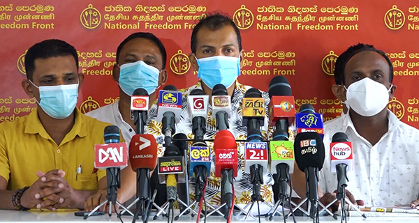 පොහොට්ටුවෙන් අරියාදු එපා! – ජා.නි.පෙ අයැදියි!