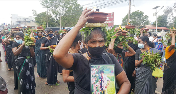 අතුරුදහන් වෙනුවෙන් ජාත්‍යන්තර අවධානය ඉල්ලා දෙමළ අම්මාවරු විරෝධයේ!