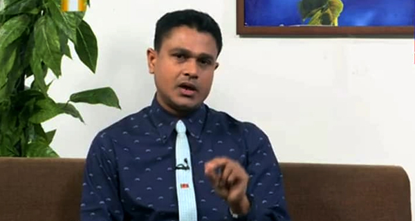 කොවිඩ් තොරතුරු මාධ්‍යට කී වෛද්‍ය චමල් සංජීවගෙන් සෞඛ්‍ය අමාත්‍යාංශය කරුණු විමසයි!