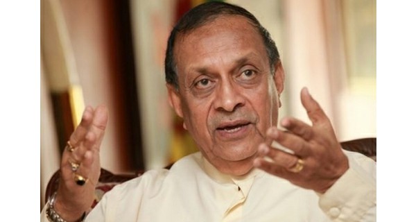 එන්නත්කරණයට දේශපාලන ඇඟිලි ගැසීම් එපා! – කරූ ජයසුරිය