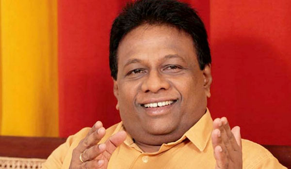 ජනතාවගේ මූලික අයිතියක් ගැන ඇමති ඩලස් කථා කරයි!