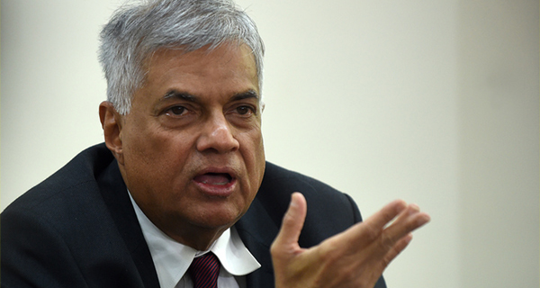 ආණ්ඩුව ජාත්‍යන්තර මූල්‍ය අරමුදල සමඟ සාකච්ඡා කළ යුතුයි! – රනිල්