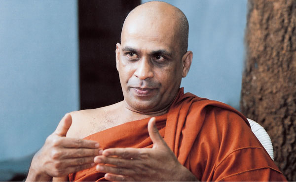 නිදහස් අධ්‍යාපනයට බාධා එපා – පුජ්‍ය ඇල්ලේ ගුණවංශ හිමියන්