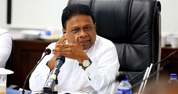 ඩලස්ගේ නායකත්වයෙන් පොහොට්ටුවෙන් පිරිසක් විපක්ෂයට