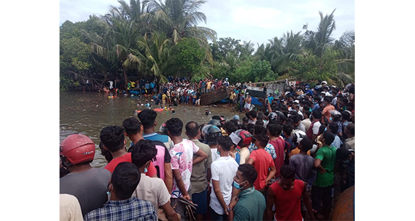 එකම සිද්ධිය ගැන එකම දවසේ කථා දෙකක්!