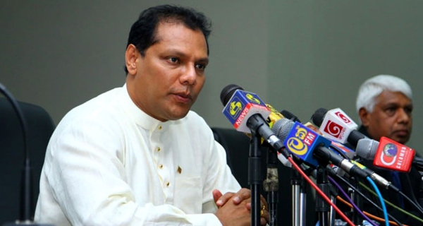 කක්කා නැවකට වන්දි ගෙවපු ලෝකයේ පළවෙනි රට මේක – දයාසිරි ජයසේකර