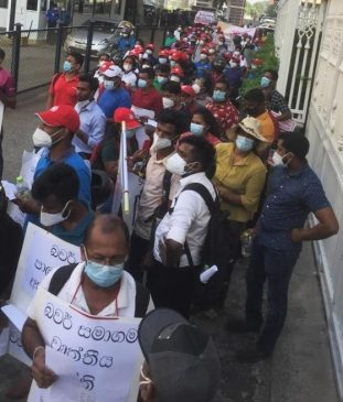 Trade unions protest against removal of CMU chairman