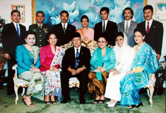 Suharto President of Indonesia dictatorship countries Dictators 