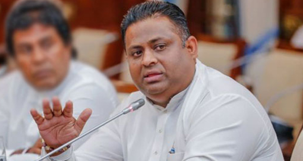 රාගම සිසුන්ට ගැහුවට අරුන්දිකගේ පුතා අත්අඩංගුවට