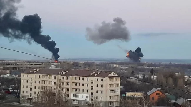 Russian troops invade Ukraine vladimir putin Volodymyr Zelenskiy