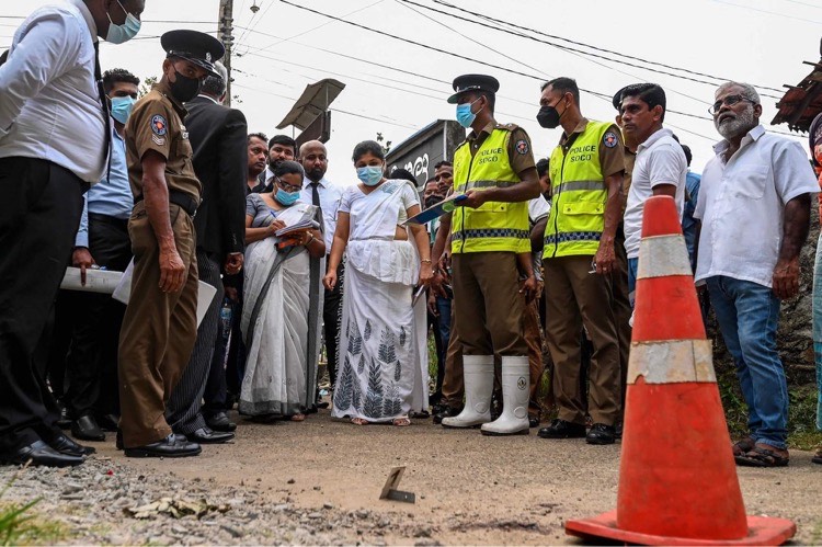 රඹුක්කන සිද්ධියේදී පොලීසියේ හැසිරීම නීත්‍යානුකූලද?
