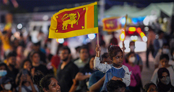 ජාතික චින්තනයේ මධුසමයේ බබා හම්බ විම!