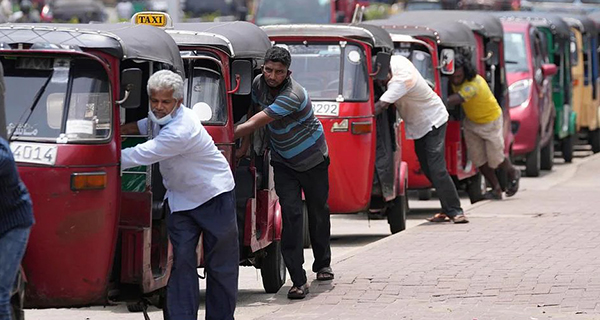 පෝලිම් අහිංසකයි, කැරලි තමයි භයානක