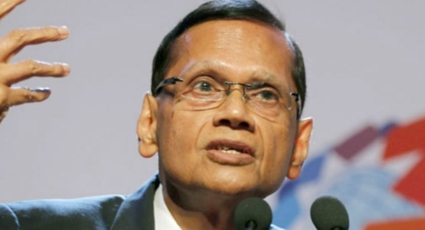 ජී.එල්. ඉවත් කරන්නැයි පොහොට්ටු මන්ත්‍රීවරු බැසිල්ට කියයි