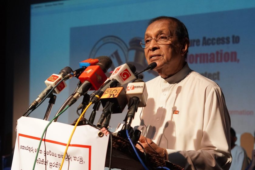 “තොරතුරු දැනගැනීමේ පනත වෙනුවෙන් මාධ්‍යවේදීන් ජීවිතය පුද දුන්නා” -හිටපු කථානායක