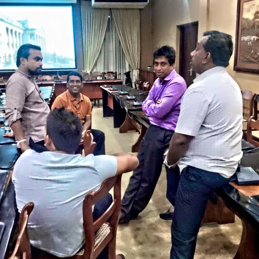 ජෝනී ඇතුලු 04කට රනිල් අකමැතියි..!
