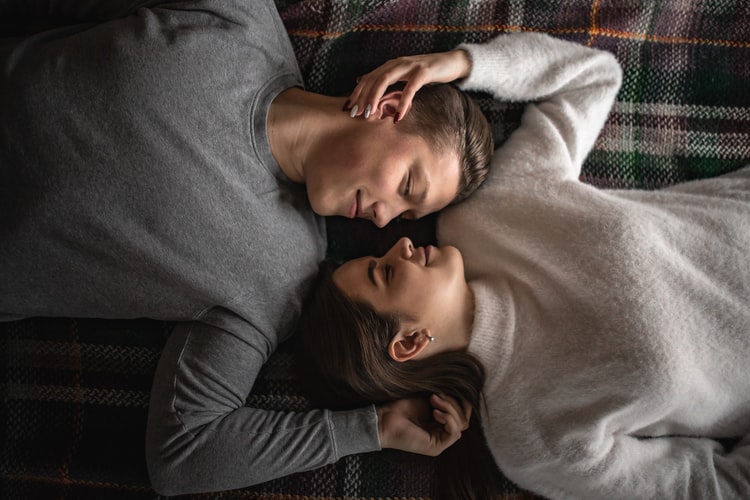 පෙම්වතිය මිය යායුතුව තිබුනේ ඇයි? 