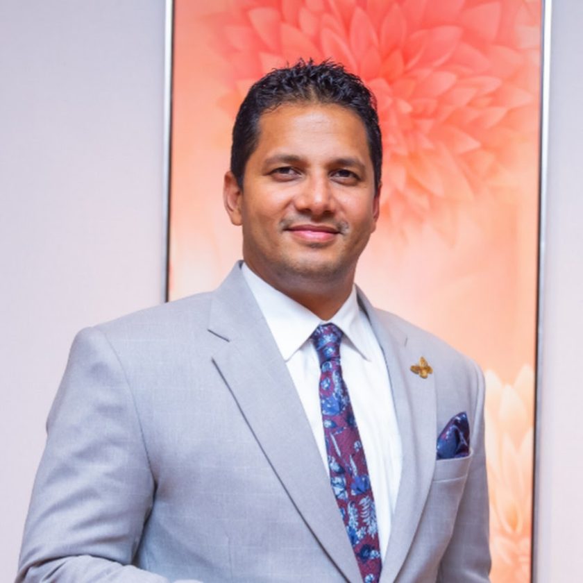 පොලීසිය ගන්න හිතමින් ඉන්නකොට දේවගැති පැනයයි ..!