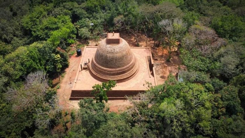 මුලතිව් අළු යට ගිනිවලට පිඹින කුරුන්දි විහාරය..!
