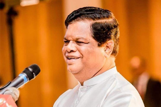 මාර්ග අලුත්වැඩියාව සඳහා රුපියල් බිලියන 20ක් ඇමති බන්දුල රජයෙන් ඉල්ලයි!