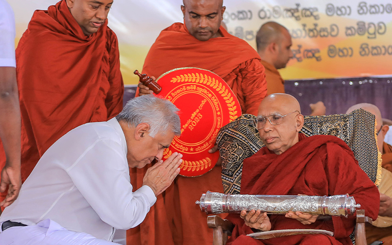 ථෙරවාදී බුදු දහම සුරක්ෂිත කර ජාත්‍යන්තරයට ව්‍යාප්ත කිරීමේ වගකීම ඉටු කරනවා – ජනපති