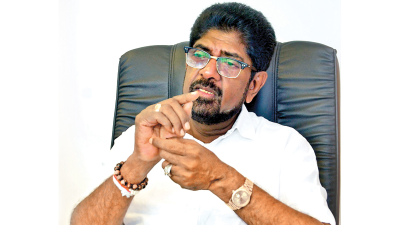 විශ්වාසභංගයට පොහොට්ටුවෙන් හයිය ලැබෙයි!