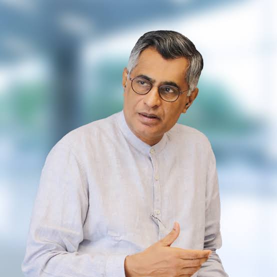 මෙරට 45%ක් විශාල ධනයක් ඉපැයූවත් ඔවුන් තඹ සතයක්වත් බදු ලෙස ගෙවන්නේ නෑ!