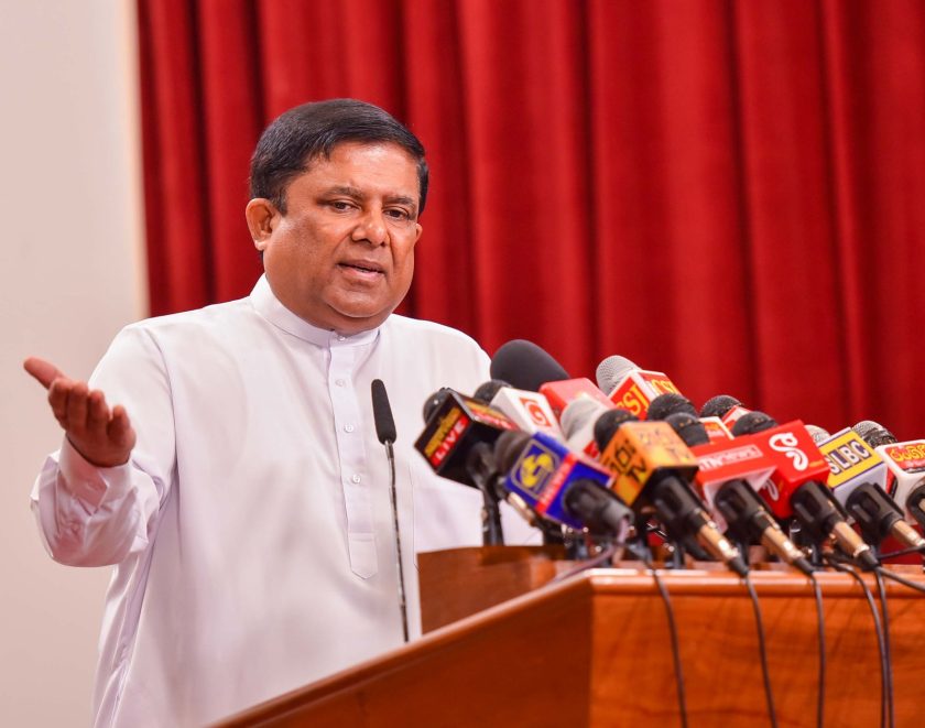 අයවැයට විවේචන විනා විපක්ෂයෙන් විකල්ප කෝ?