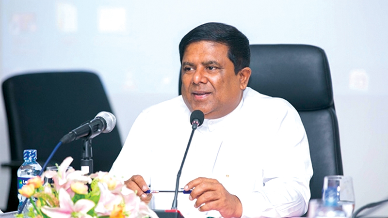 මේ මාසය අවසන් වෙද්දී රට බංකොලොත්භාවයෙන් නිදහස්…