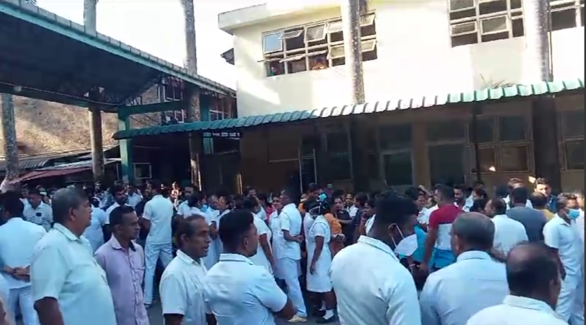 වෛද්‍යවරයෙකු බීමත්ව සිදුකල පහර දීමක් නිසා කරාපිටිය රෝහලේ විරෝධතාවක්